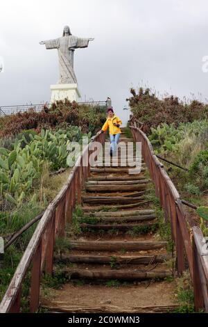 Statue von Jesus Christo Rei auf der Ponta do Garajau Stockfoto