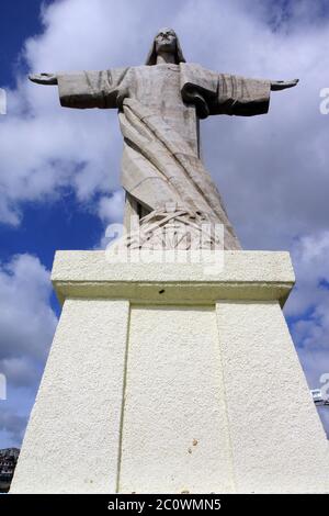 Statue von Jesus Christo Rei auf der Ponta do Garajau Stockfoto