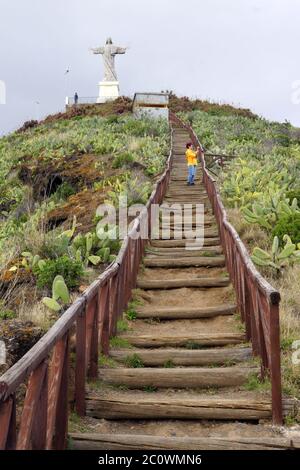 Statue von Jesus Christo Rei auf der Ponta do Garajau Stockfoto