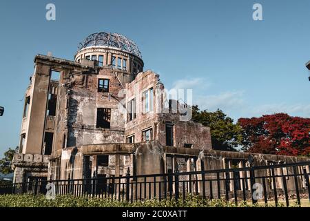 Atomic Dome das einzige Gebäude, das den Atombombenabwurf in Hiroshima Japan überlebt hat Stockfoto