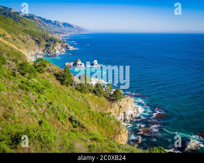 Bixby Creek Bridge, Highway 1 und Big Sur Coast California. Bixby Canyon Bridge in Kalifornien und Big Sur eine der schönsten Küsten der Welt Stockfoto