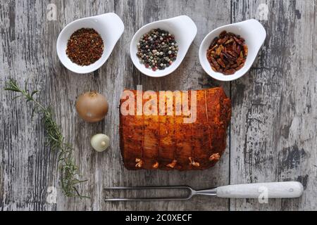 Gefüllter Schweinebauch Stockfoto