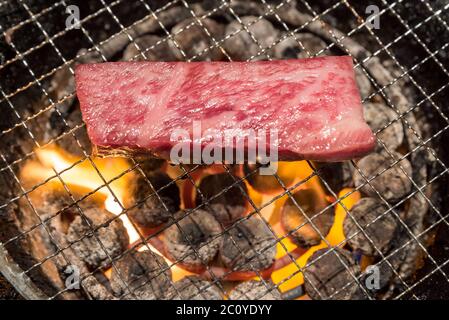 Gegrilltes Wagyu Sirloin Fleisch yakiniku Stockfoto