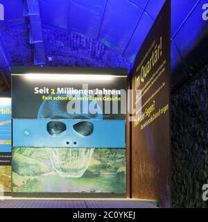 Museum timetunnel in einem ehemaligen Bergbau Tunnel der Bochumer Bruch, Wülfrath, Bergisches Land, Deutschland Stockfoto