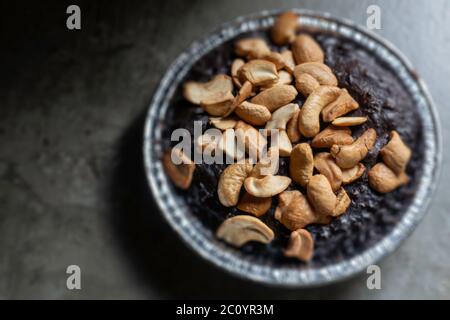Hausgemachte Schokolade Brownies mit Cashewnuss, Stock Foto Stockfoto