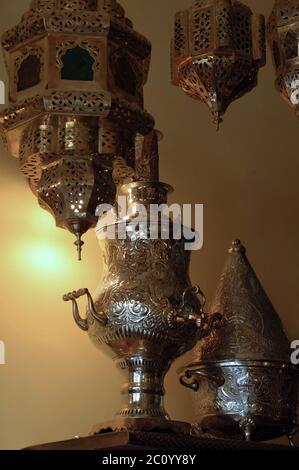 Fanoos Laternen und andere handgefertigte Metallarbeiten zum Verkauf in der Altstadt von Jerusalem Israel Stockfoto