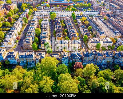 Luftaufnahme von Kensington am Morgen, London, Großbritannien Stockfoto