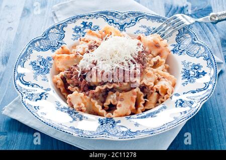 mafalda-Art Pasta mit Ragu Bolognese Stockfoto