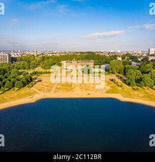 Luftaufnahme des Kensington Palace und des runden Teiches im Hyde Park, London Stockfoto