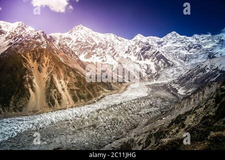 Nanga Parbat in voller Ansicht Stockfoto