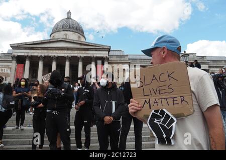 London, Großbritannien - 13. Juni 2020. Black Lives Matter Kundgebung am Trafalgar Square, London. Quelle: Nils Jorgensen/Alamy Live News Stockfoto