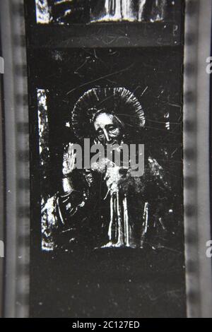 Feine Schwarz-Weiß-Vintage-Fotografie aus den 1970er Jahren von einer Vision Christi in einem traumarten Zustand. Stockfoto