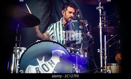 Aarhus, Dänemark. Juli 2019. Die amerikanische Rockband Band of Horses gibt ein Live-Konzert im Musikhuset in Aarhus. Hier ist Drummer Creighton Barrett live auf der Bühne zu sehen. (Foto: Gonzales Photo - Morten Kjaear). Stockfoto