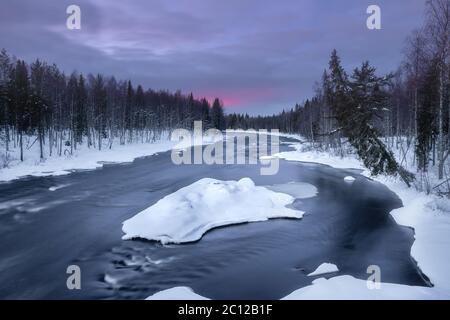 Polarkreis-Trail in Finnisch-Lappland am Neujahrstag Stockfoto