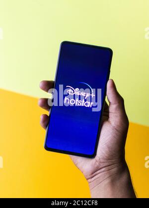 Assam, indien - 21. April 2020 : Disney+ Hotstar mobile App Logo - ein Video-Streaming-Service für Stock fotografiert. Stockfoto