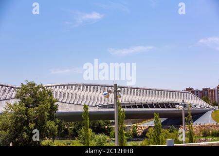 Pabellón Puente, Brückenpavillon, von der Architektin Zaha Hadid, Zaragoza, Aragon, Spanien Stockfoto