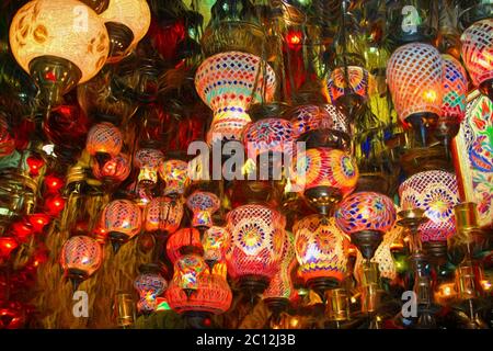 Lampen zum Verkauf im Basar Stockfoto