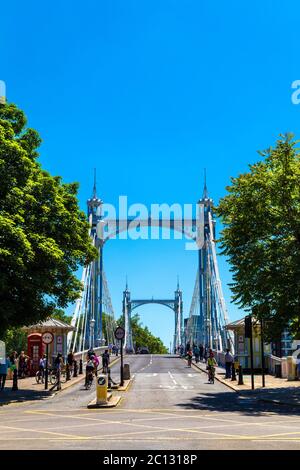 Albert Bridge in Chelsea, London, Großbritannien Stockfoto