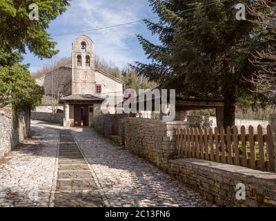 Kloster von Agia Paraskevi auf Monodendri die Vikos Schlucht Griechenland Stockfoto