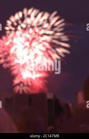 Feuerwerk-Bokeh verschwommen festliche Textur Hintergrund. Silvester Feier Stockfoto