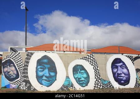 Inuit Kunst Im Qikiqtani General Hospital, Iqaluit, Baffin Island, Nunavut, Kanada Stockfoto