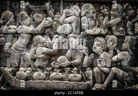 Wandreliefs in Borobudur Tempel Stockfoto