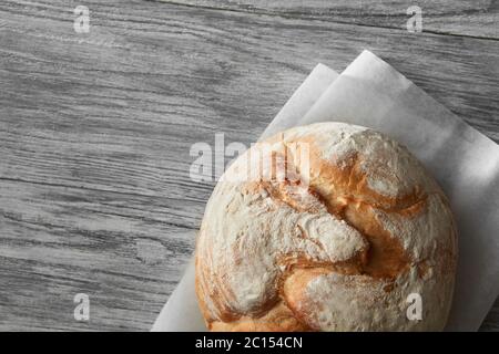 Hausgemachtes Roggen-Sauerteig-Brot Stockfoto