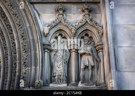 Details der Westfassade der St Giles Cathedral auch High Kirk von Edinburgh in Edinburgh, der Hauptstadt von Schottland, Teil des Vereinigten Königreichs Stockfoto