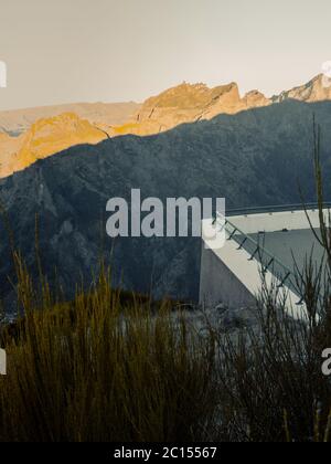 Wanderweg am höchsten Punkt des Pico Ruivo vom Pico Arieiro, Madeira, Portugal Stockfoto
