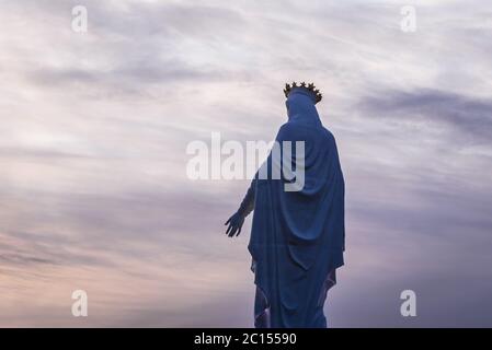 Statue in der Madonna des Libanon Marienheiligtum und ein Wallfahrtsort in Harissa Stadt im Libanon Stockfoto