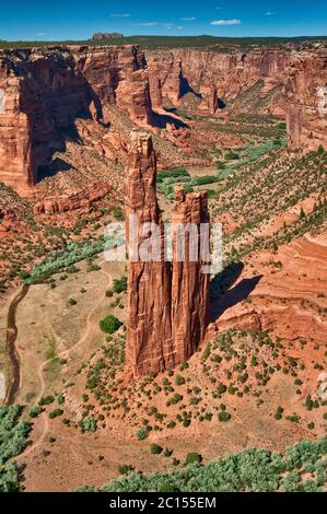 Spider Rock, Canyon de Chelly National Monument, Navajo Indian Reservation, Arizona, USA Stockfoto