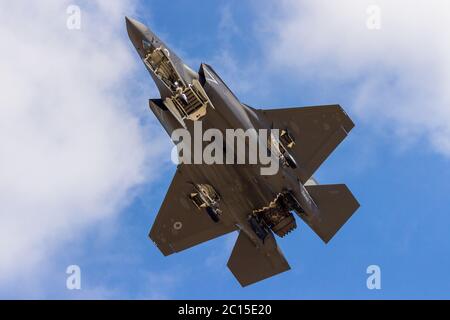 Lockheed Martin F-35 der US Air Force während seiner Anzeige an RAF Fairford, Gloustershire, UK gesehen. Am 15. Juli 2018 bei der RIAT genommen. Stockfoto