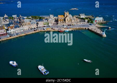 Frankreich, Normandie, Manche Department, Cotentin, Barfleur, beschriftet Les Plus Beaux Villages de France, Strand Fischerhafen Stockfoto