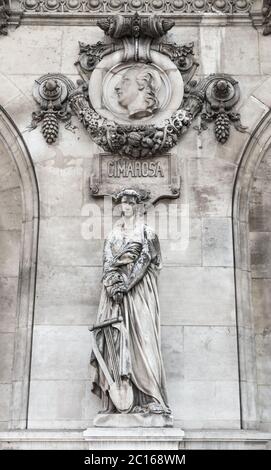 Architektonische Details der Opera National de Paris: Tanz Fassade Skulptur von Carpeaux. Stockfoto