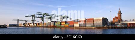 Hafen Dortmund mit dem alten Hafenmeisteramt, Dortmund, Ruhrgebiet, Deutschland, Europa.´s Stockfoto