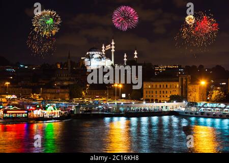 Feuerwerk in Istanbul Türkei Stockfoto