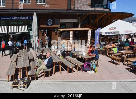 Bahnhof in Gridelwald Interlaken, Teil der Berner Hochlandbahn, Jungfrau Region, Berner Oberland, Schweiz. Stockfoto