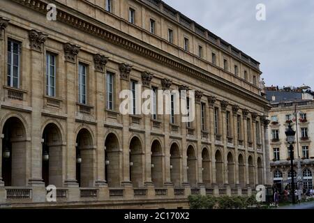 Außenansicht, Seitenansicht des Grand Theatre am Place de la Comedie, Bordeaux City, Frankreich Stockfoto