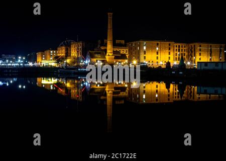 Liverpool Albert Dock bei Nacht. Merseyside Stockfoto