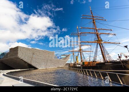 RRS Discovery und The V&A Dundee, Dundee, Schottland, Vereinigtes Königreich. Stockfoto