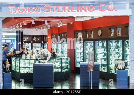 Miami Florida International Airport MIA, Terminal, Geschäft, Geschäfte, Unternehmen, Bezirk, Taxco Sterling Company, handgefertigte Sterling Silber, Schmuck, Schmuck Stockfoto