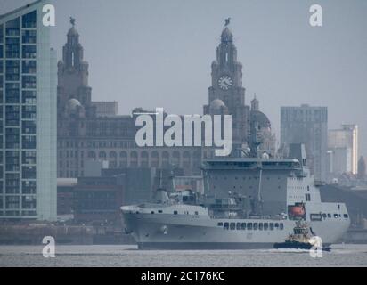 RFA Tiderace in Liverpool vor dem Start zu den Probefahrten Kredit Ian Fairbrother/Alamy Stock Photo Stockfoto