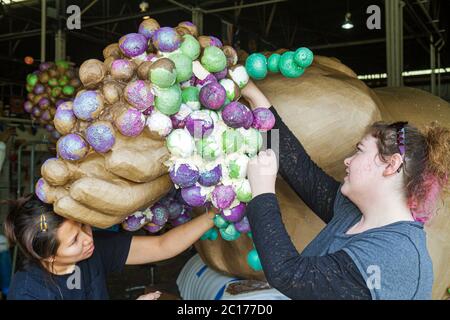 New Orleans Louisiana, Hafen von New Orleans, Blaine Kern's Mardi Gras World, Attraktion, Karnevalsausstellung, Designstudio, Requisiten, Statue, Parade Floa Stockfoto