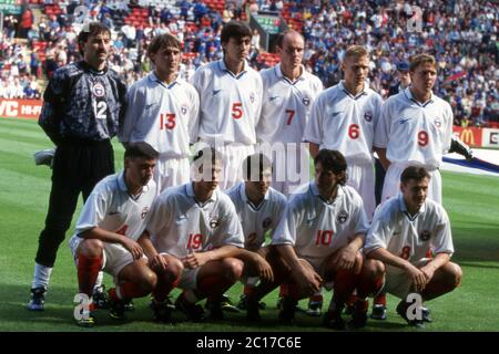 Grossbritannien. April 2020. Fußball, firo: 11.06.1996 Fußball Europameisterschaft Euro 1996 Gruppenphase, Gruppe 3, Gruppe C, Archivfoto, Archivfotos Italien - Russland 2: 1 Russland, Teamfoto, Teamfoto Kredit: dpa/Alamy Live News Stockfoto