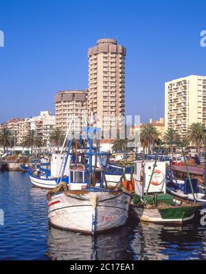 Hafenblick, Fuengirola, Costa del Sol, Provinz Malaga, Andalusien (Andalusien), Königreich Spanien Stockfoto