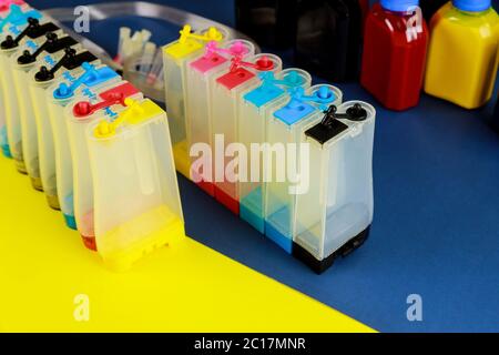 Nachfülltintenbehälter für externe Flasche für Tintenstrahldrucker Stockfoto