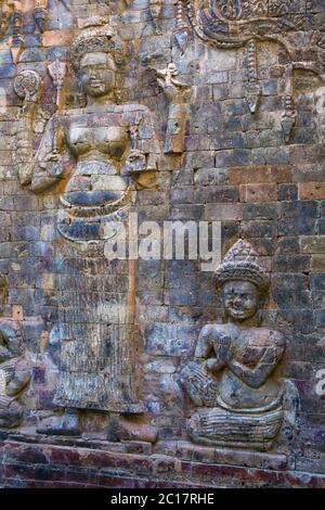 Kambodscha. Siem Reap. Geschnitzte Steinmuster auf Tempelmauern Banteay Srey (Xth Jahrhundert) Stockfoto