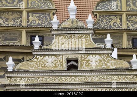 Giebel von Schloss Bischofseinitz – Horšovsk ý T ý n, Tschechien Stockfoto