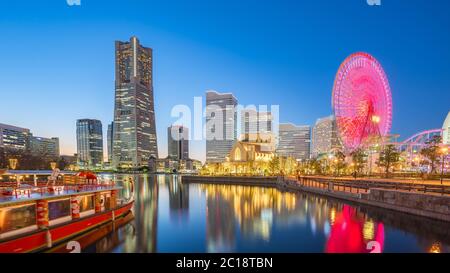 Yokohama, Skyline von Japan Minato Mirai bei Nacht Stockfoto