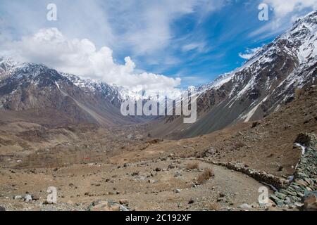 Straße in Gupis im Ghizer Tal gilgit baltistant Stockfoto
